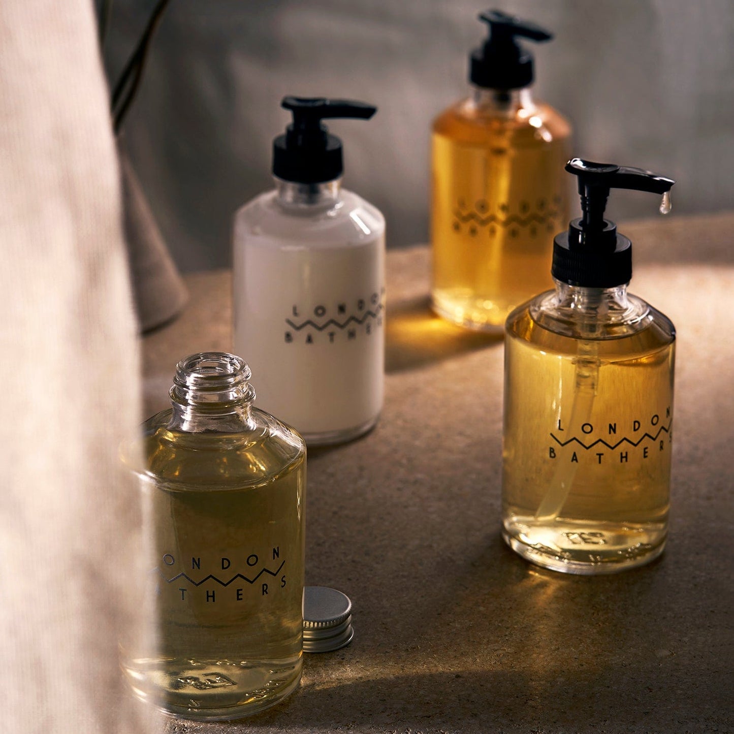 Aromatic Foaming Bath with Lemongrass, Lavender, and Juniper Needle